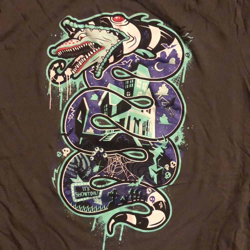 New** Beetlejuice** t-shirt 👻🪲